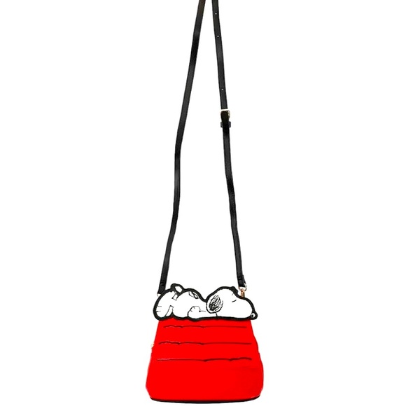 Snoopy on Red house Dome-like Crossbody/Clutch Bag Peanuts licensed NWT - Picture 1 of 7